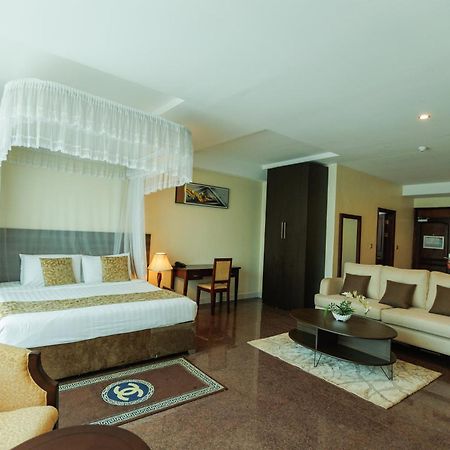 Koki Hotel Kampala Exterior foto
