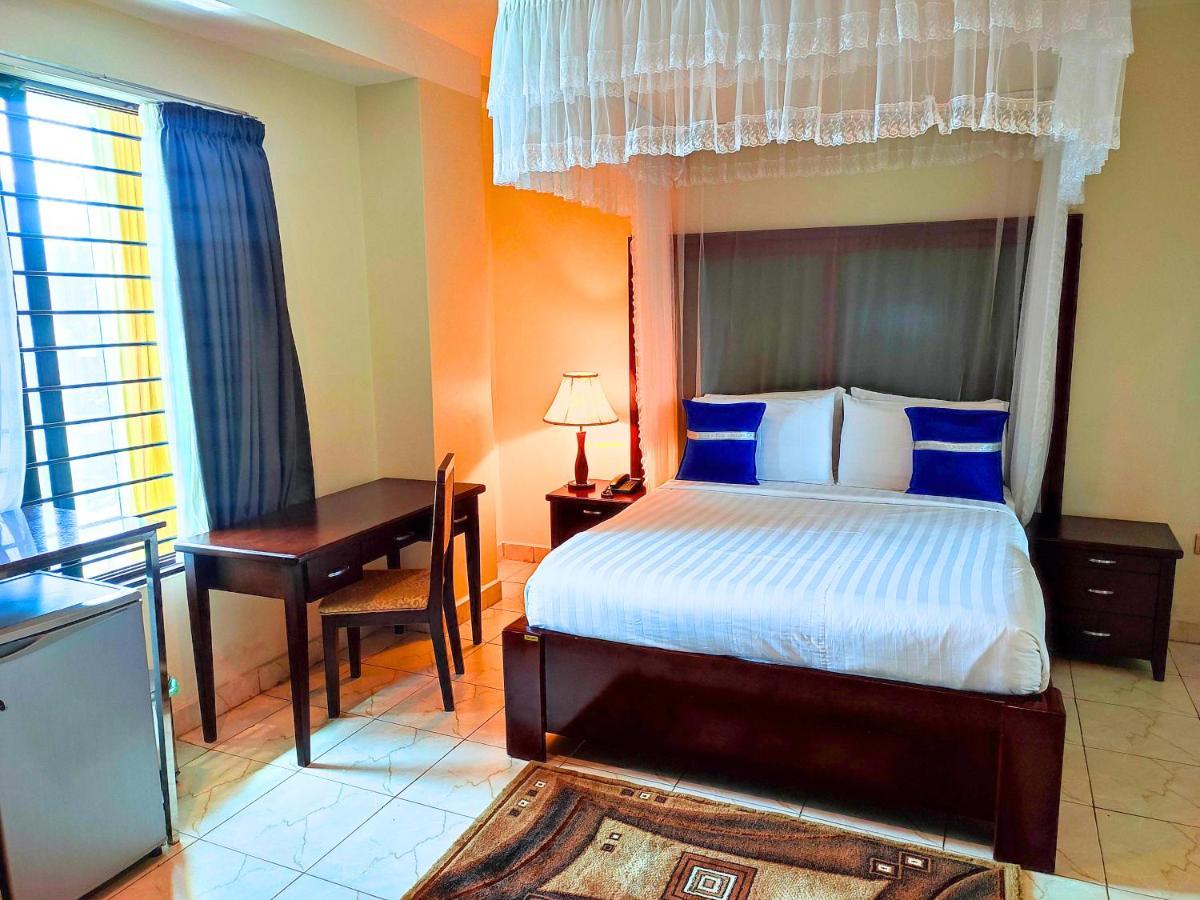 Koki Hotel Kampala Exterior foto